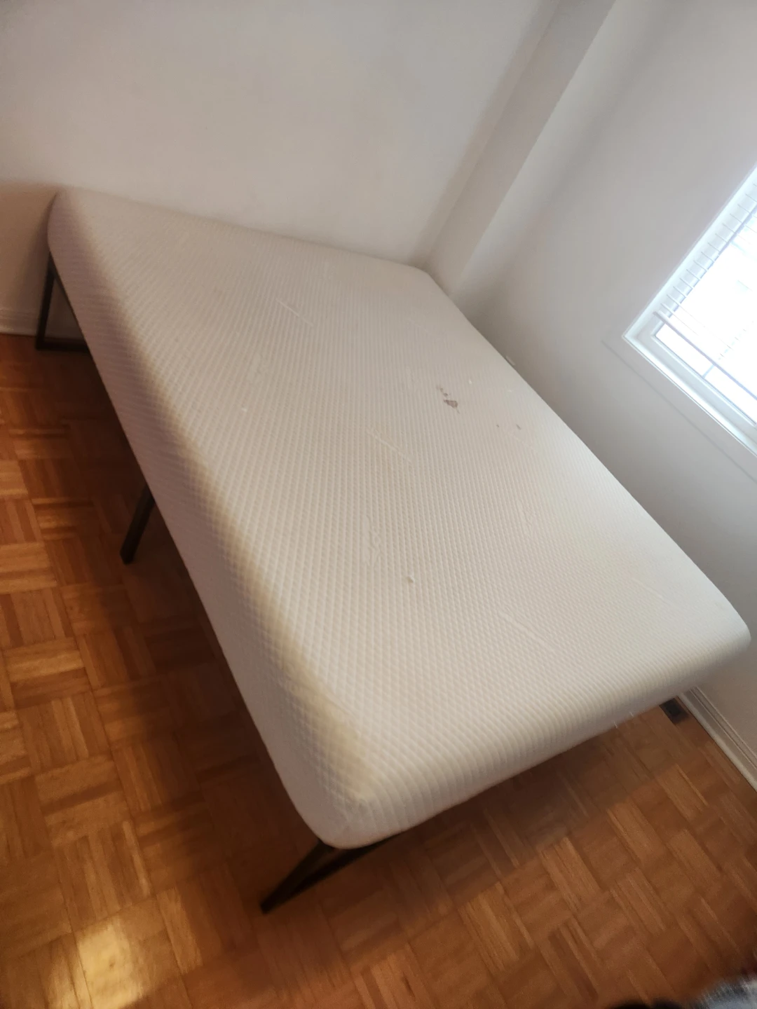 Queen Metal Frame with Free Mattress - photo 2