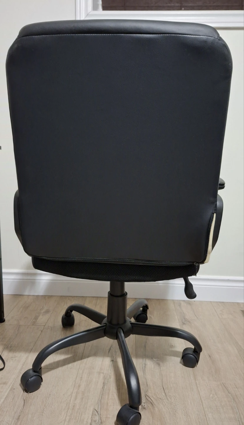 Like NEW - Black Office Chair - photo 3