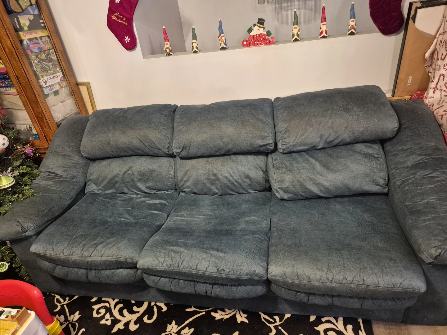 Three-seater sofa