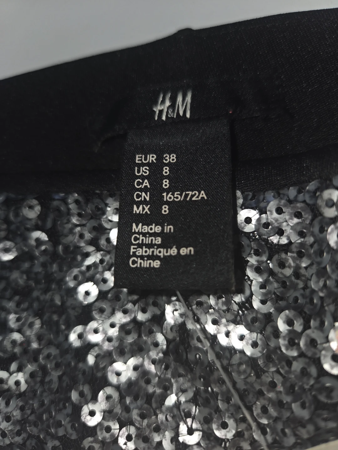 NEVER WORN H&M Silver Sequin Pants Size 8 - photo 3
