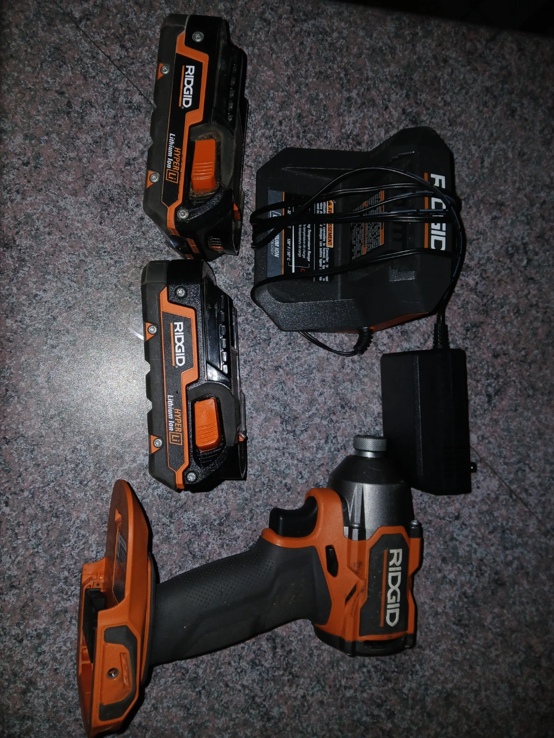 Drill set 2 battery's new