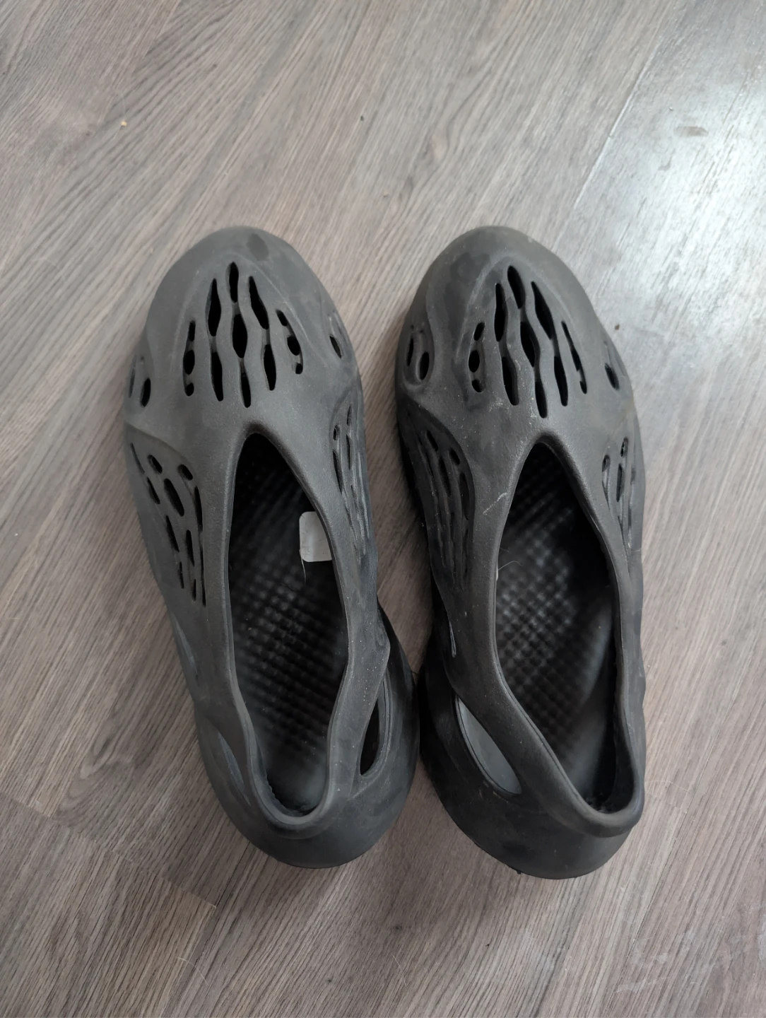 Black Yeezy Foam Runner authentic
