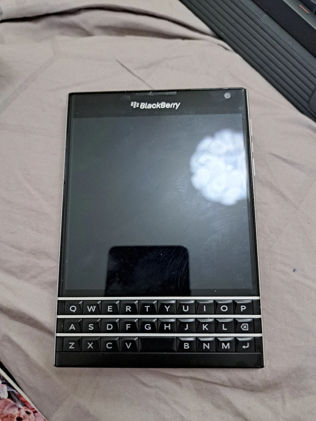 BlackBerry Passport Smartphone - photo 2