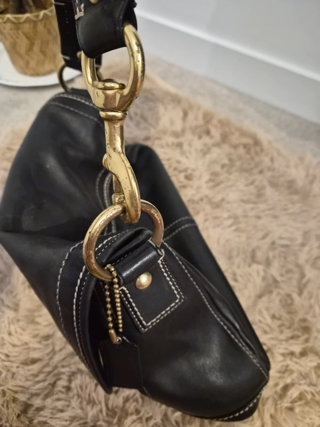 Black Leather Coach Shoulder Bag - photo 5