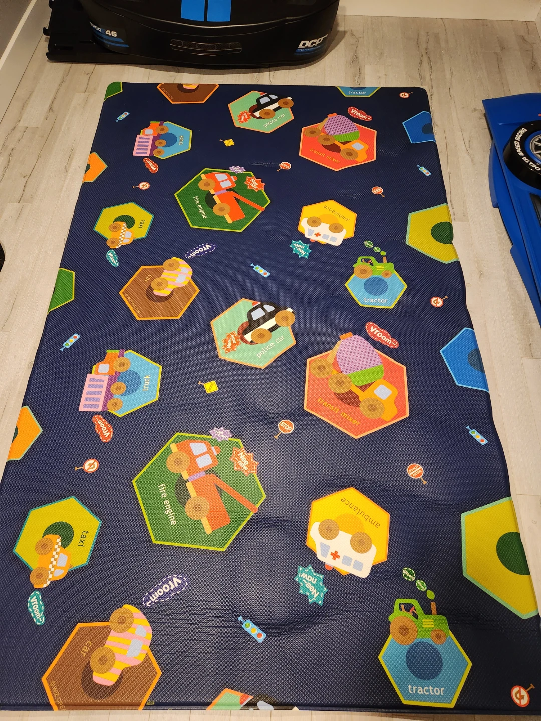 Dwinguler Kids Play Mat - Vehicles and Town Scene - photo 2