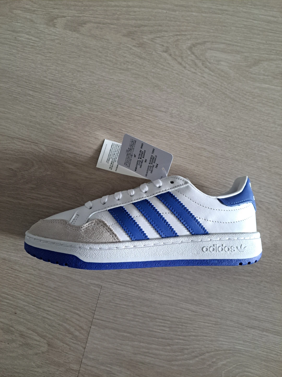 Adidas Team Court Shoes - White/Blue