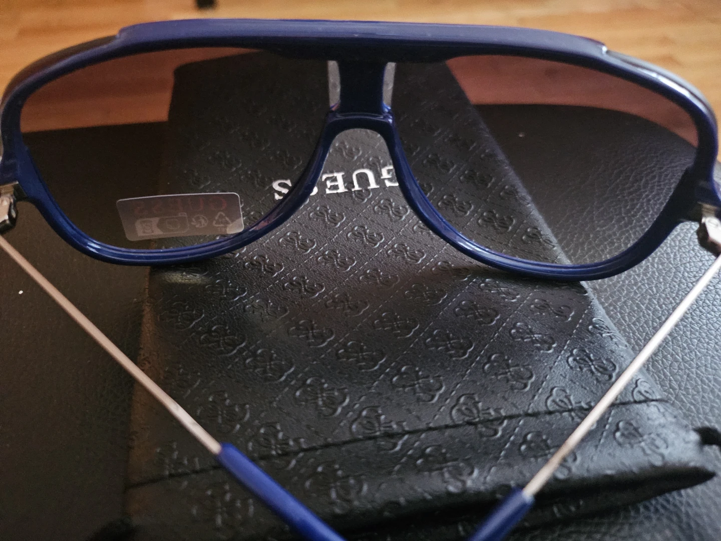 GUESS Sunglasses - photo 3