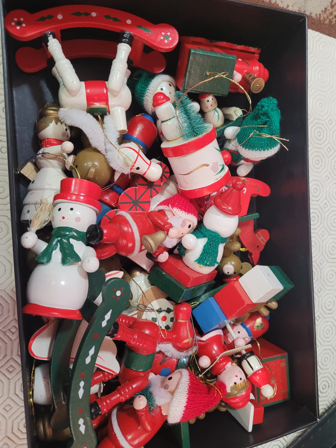 Wooden Christmas Ornaments Set