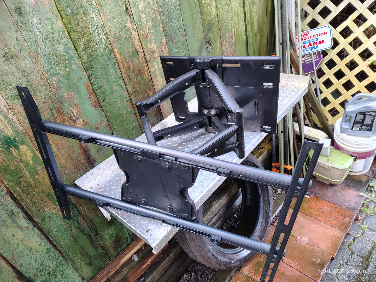 High End Large Full Motion 60-100 inch TV  Mount