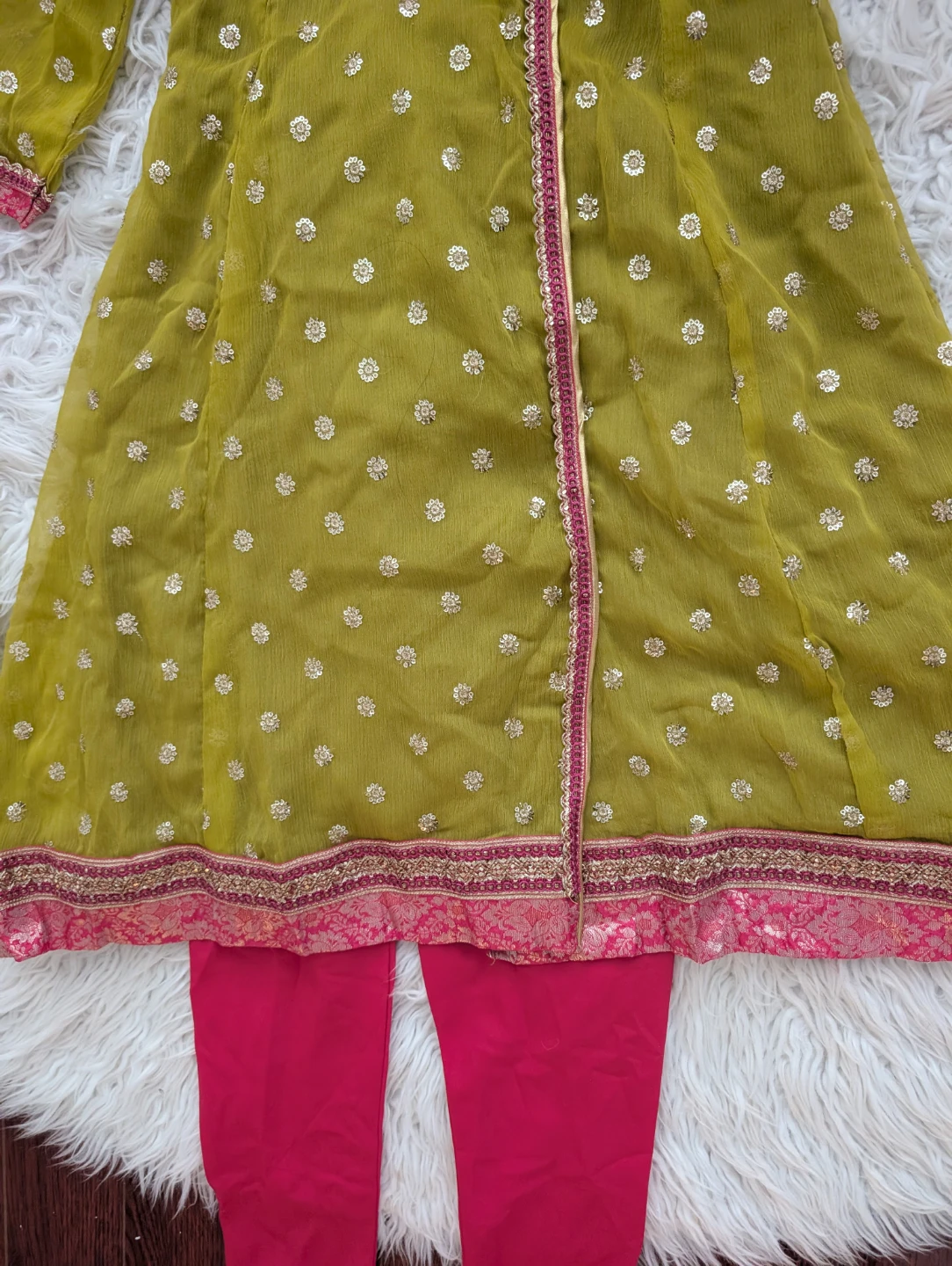 Girl's Pakistani Sequined Chridar Set - photo 4