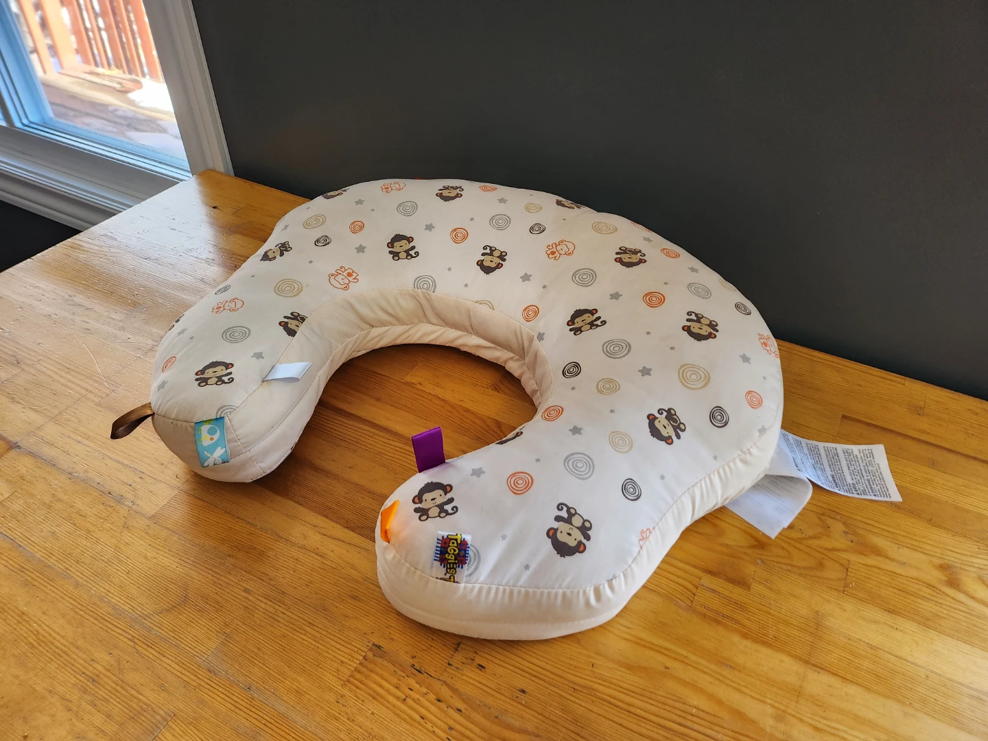 Comfort & Harmony Mombo Nursing Pillow - Monkey Pattern