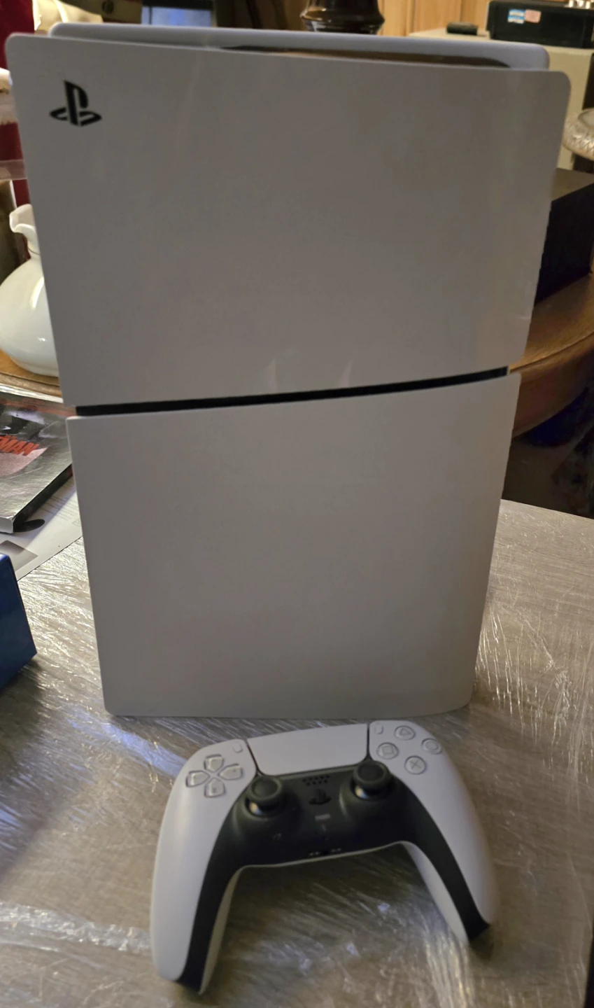 Sony PlayStation 5 Slim Disc Edition w/Games!!!