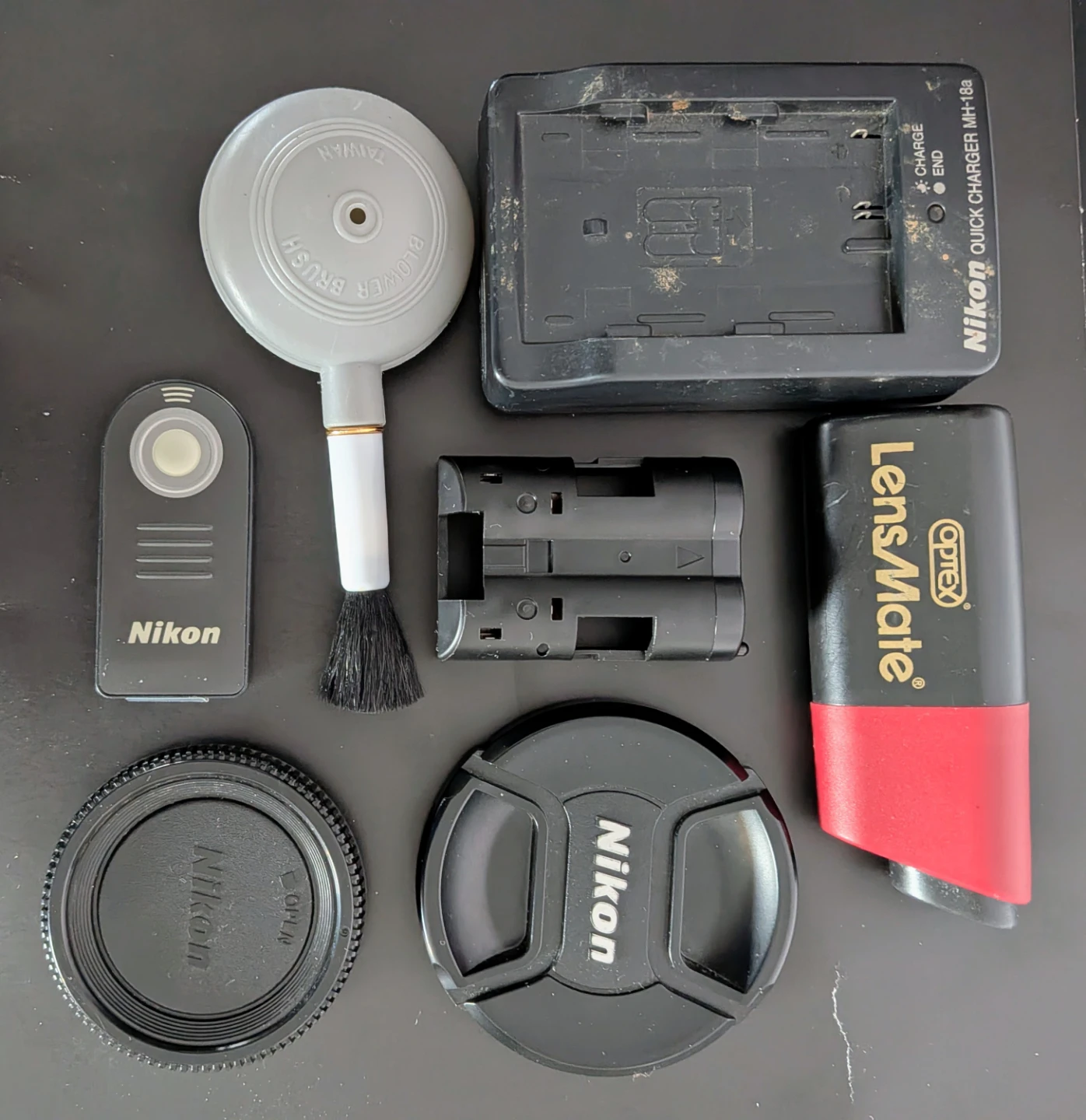 Nikon D50 DSLR Camera with 18-70mm Lens and Accessories - photo 5
