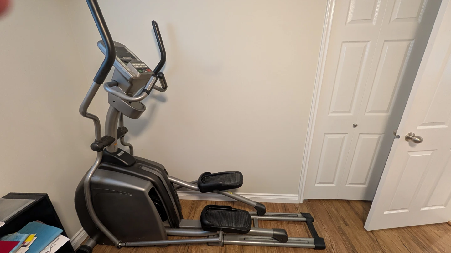 Spirit Fitness 14.0 AE Elliptical Trainer