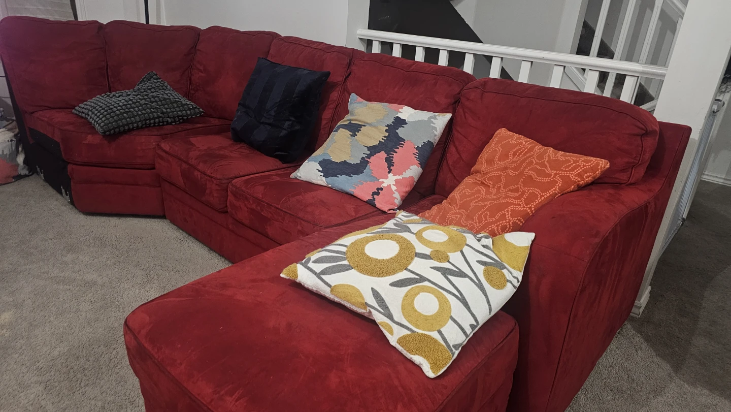 Free Red Sectional Sofa - photo 2