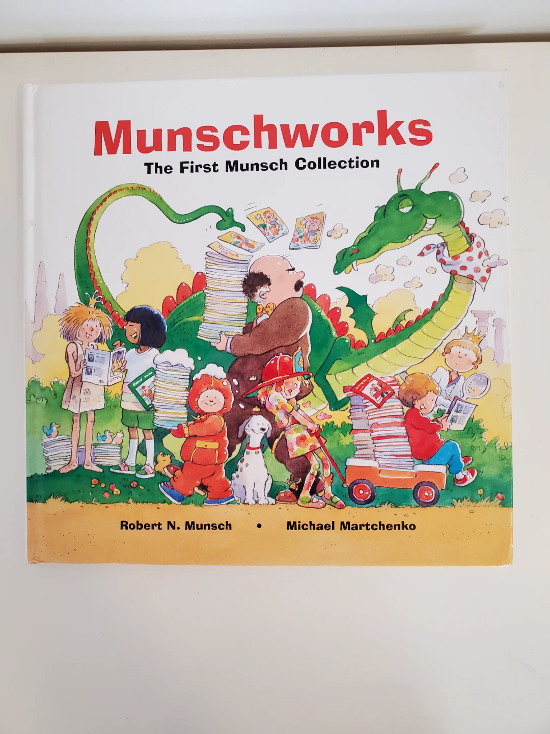 Munschworks Series 1, 3, 4. Books in Hardcover - photo 2
