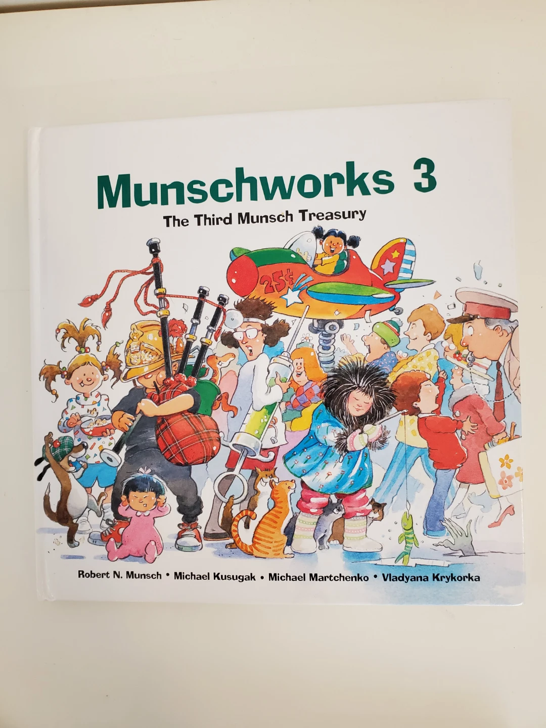 Munschworks Series 1, 3, 4. Books in Hardcover - photo 4