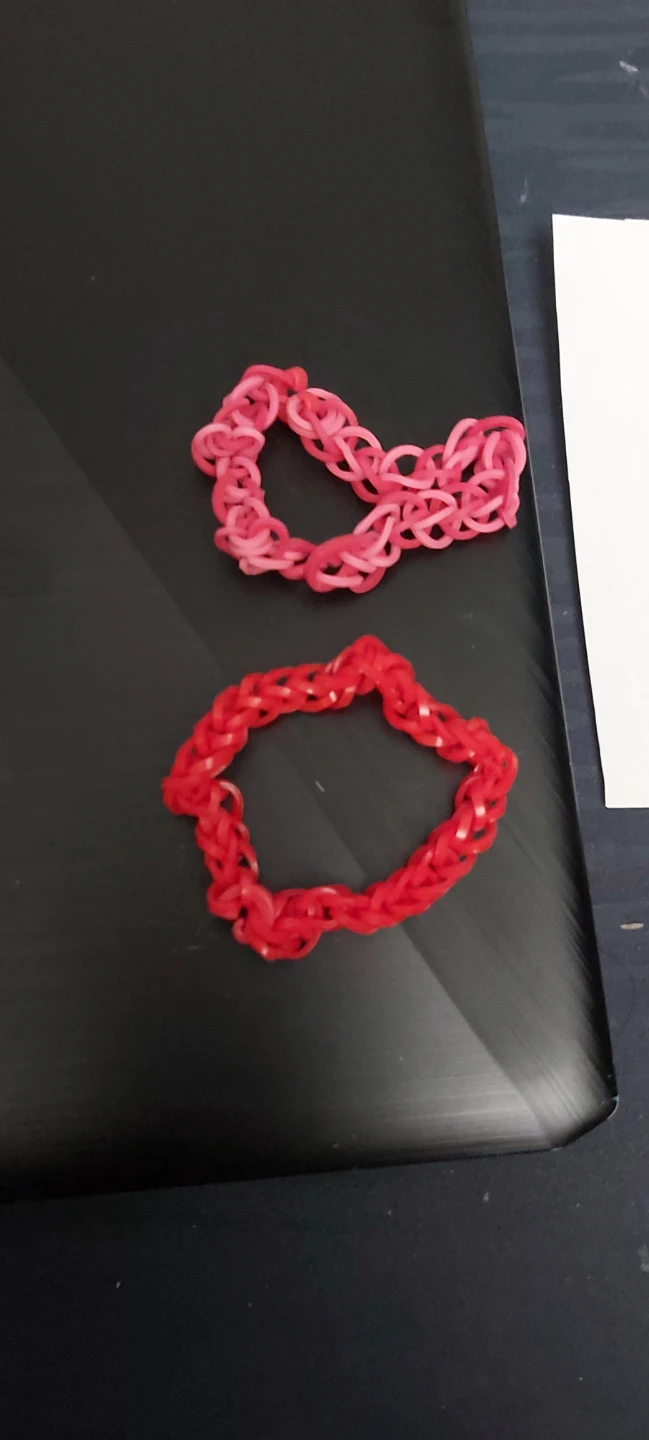 2 Loom Band Bracelets - Red & Pink