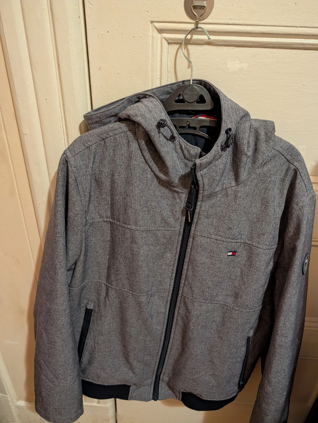 Tommy Hilfiger Gray Hooded Jacket size M🥕