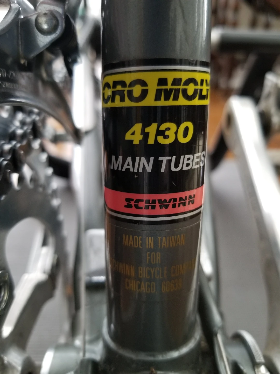 Schwinn 4130 Cro-Moly Road Bike