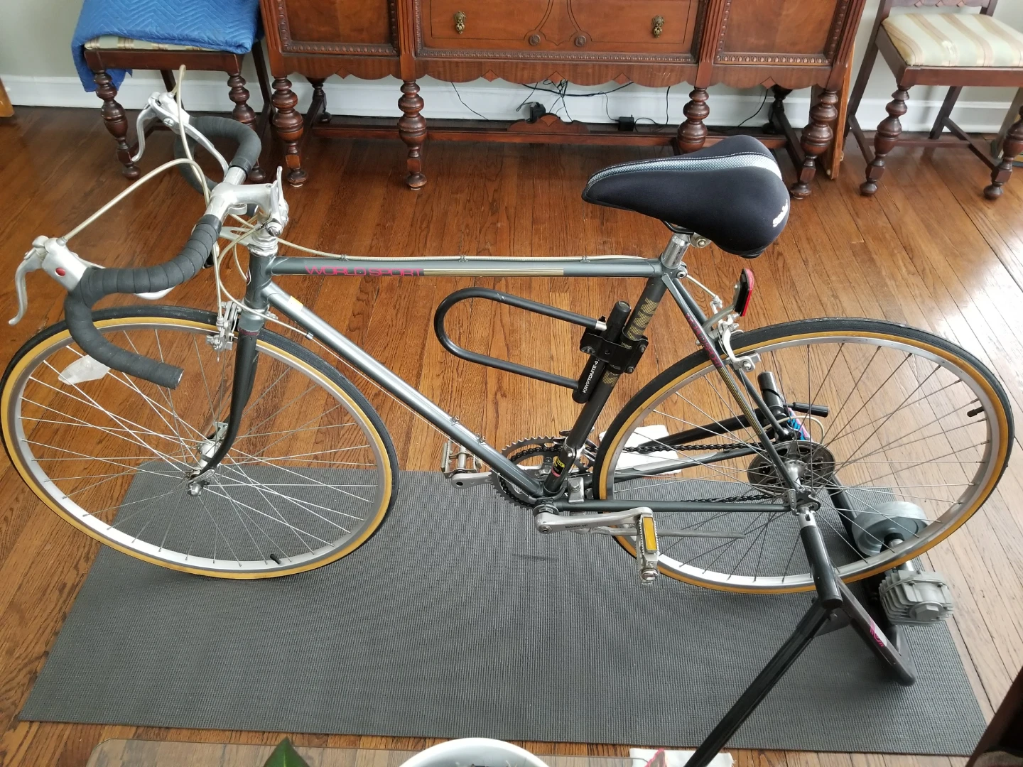 Schwinn 4130 Cro-Moly Road Bike - photo 2