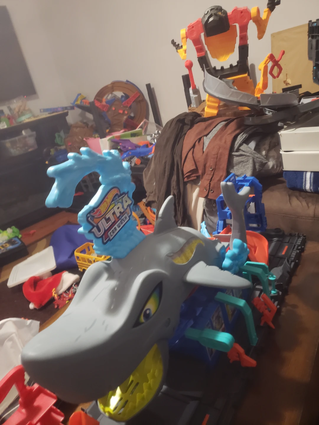 Multiple Hot Wheel Sets - photo 2