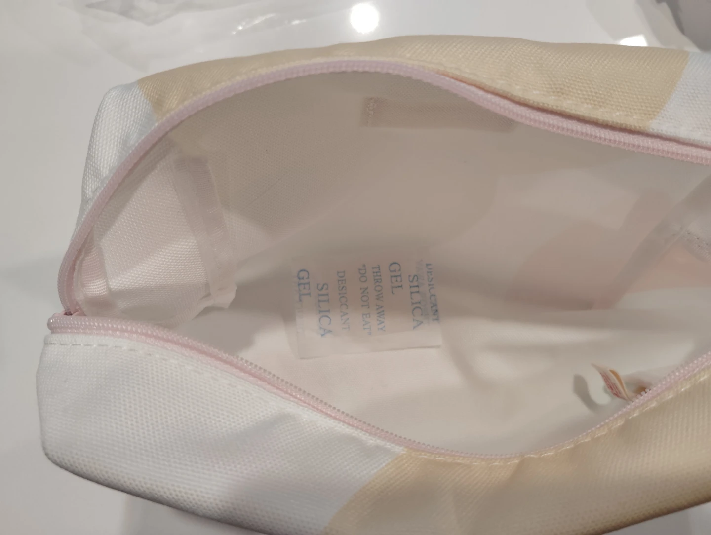 Clarins Cosmetic Pouch - photo 3