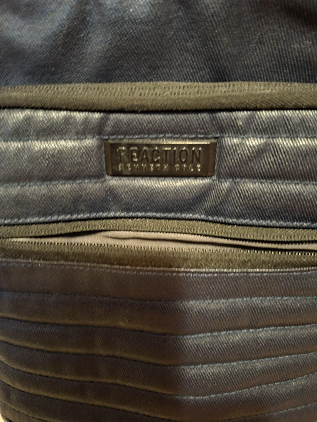 Kenneth Cole Reaction Navy Crossbody Bag - photo 4