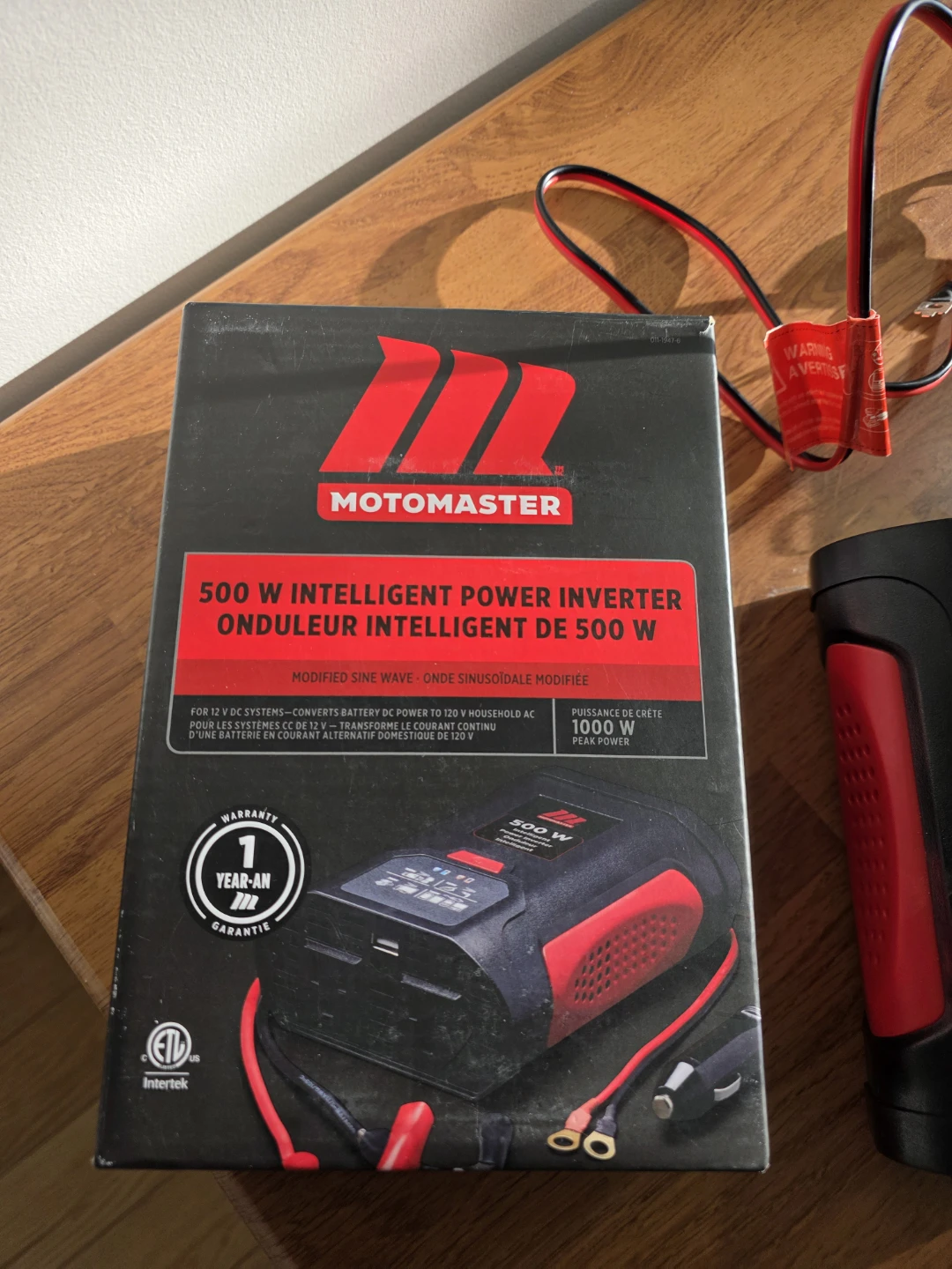 Motomaster 500W Intelligent Power Inverter - photo 2