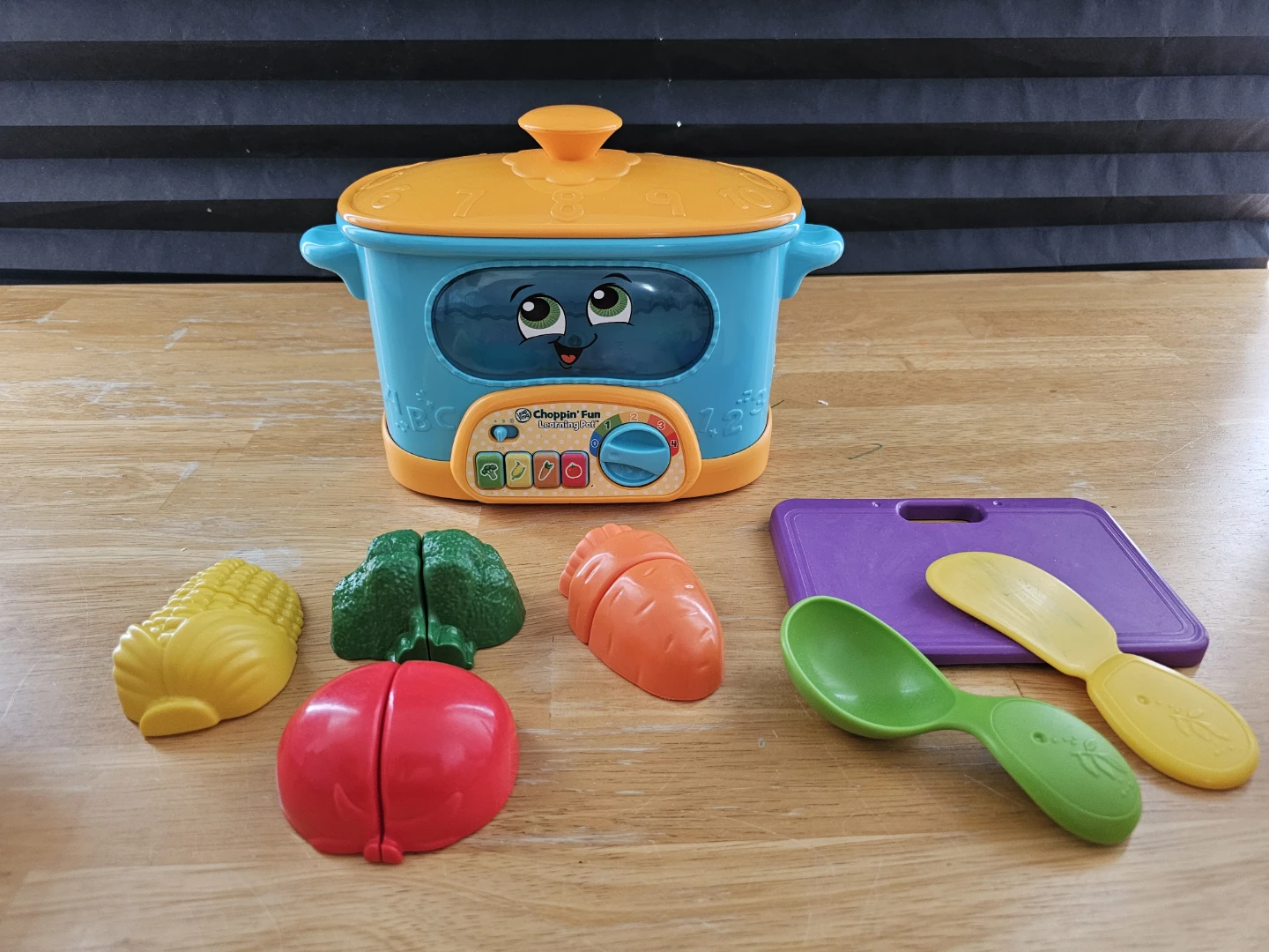 LeapFrog Choppin' Fun Learning Pot