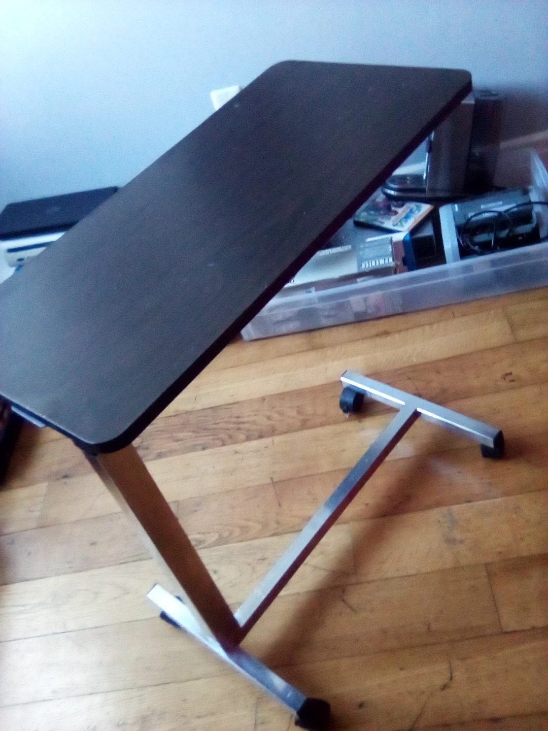 Adjustable Rolling Bedside Table - photo 5