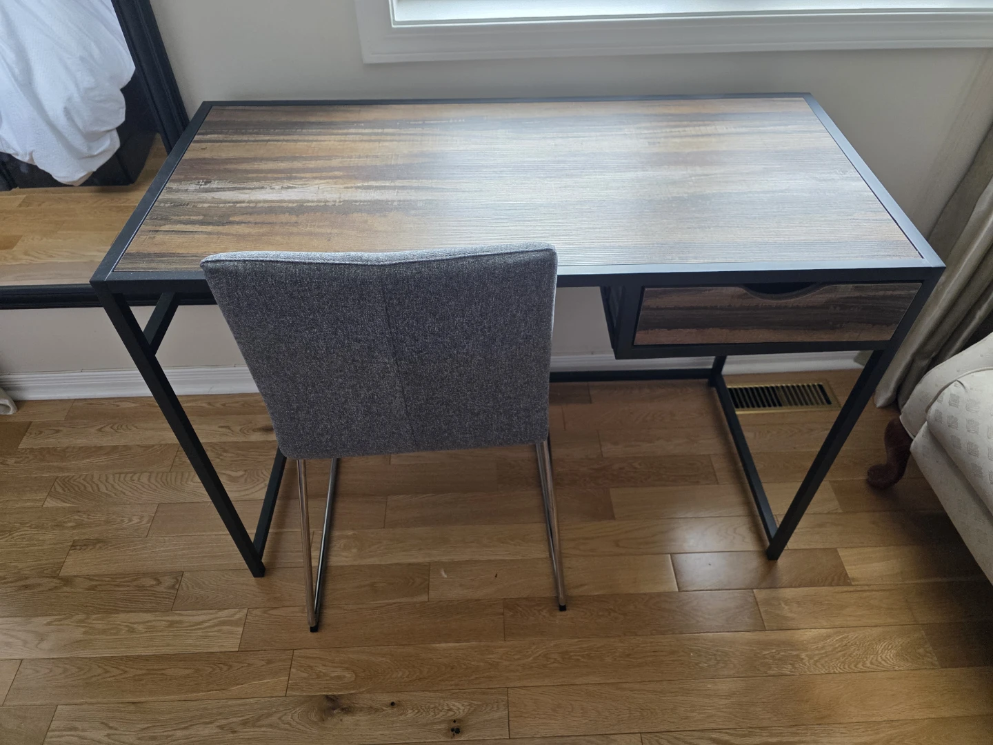 Rustic Wood Grain Desk with Drawer & chair - photo 4
