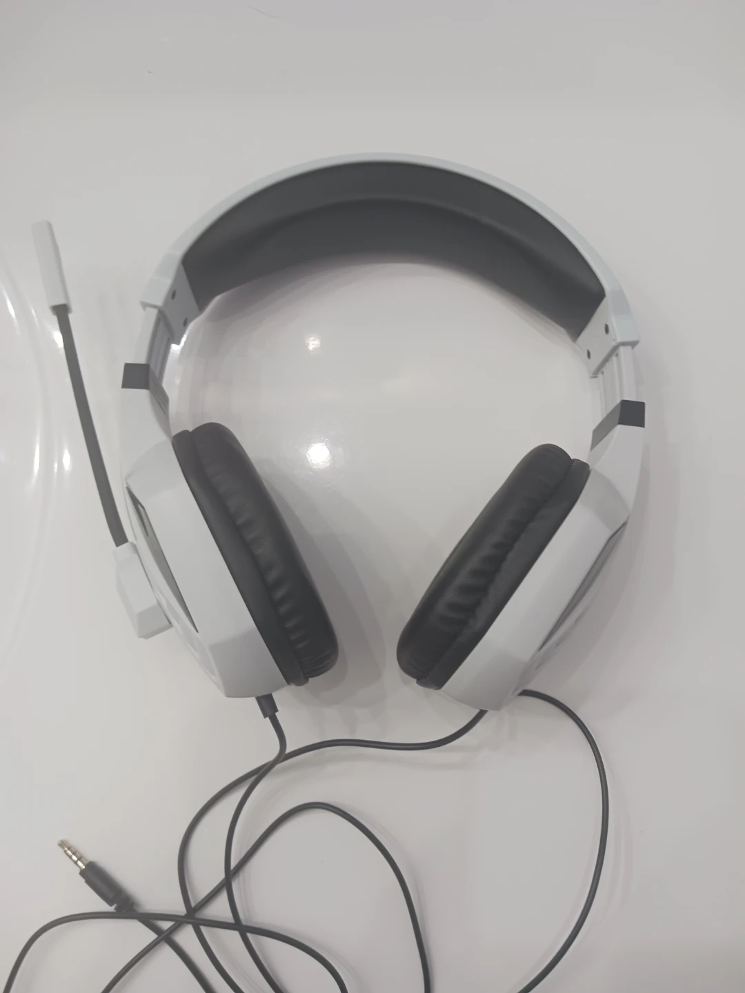 White Gaming Headset with Microphone