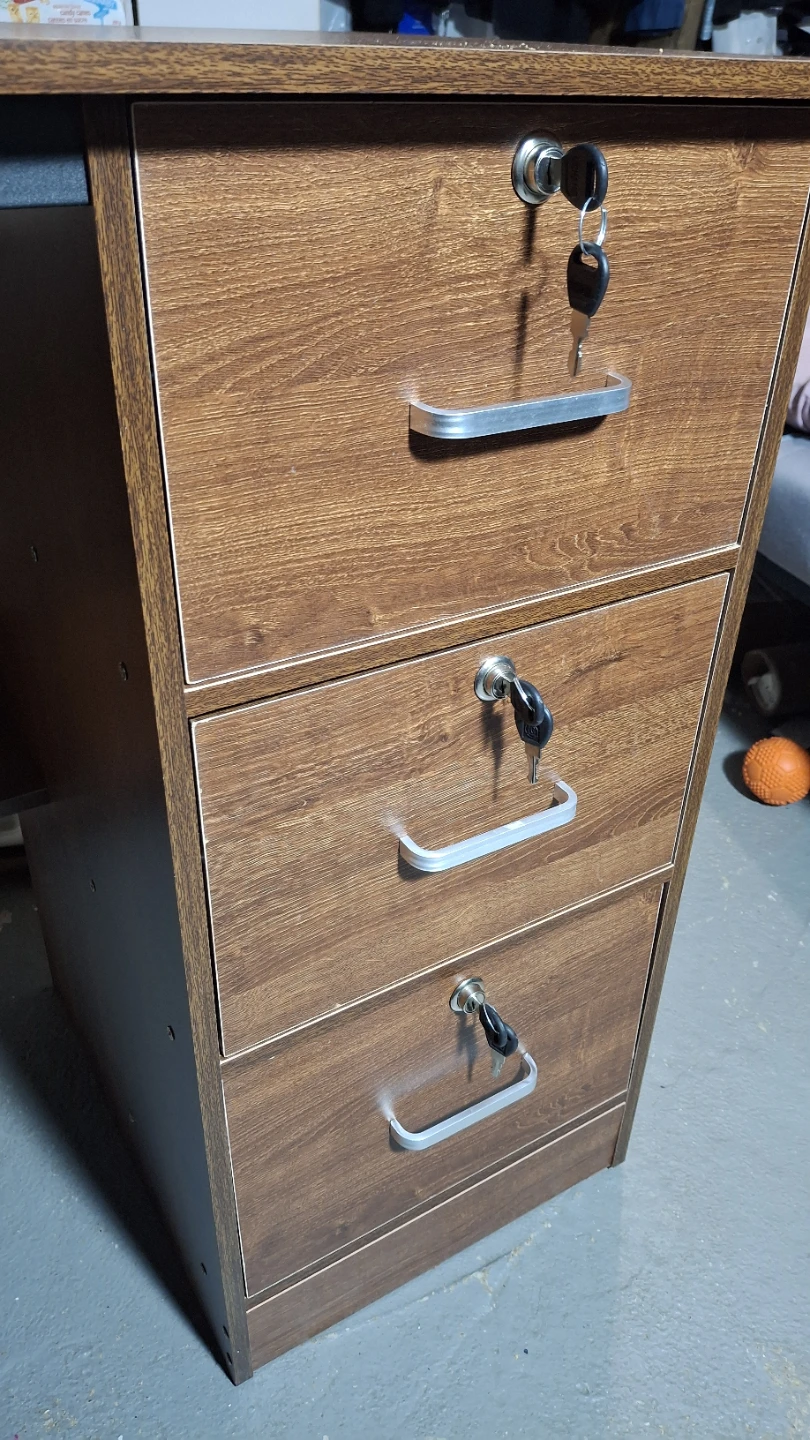 Compact desk with three locked drawers (100x50x72cm) 🏆 - photo 4