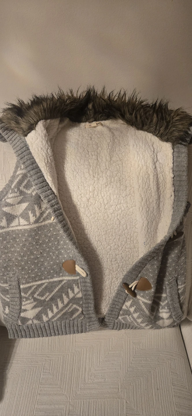Grey & White Patterned Sweater Vest with Faux Fur Trim - photo 2