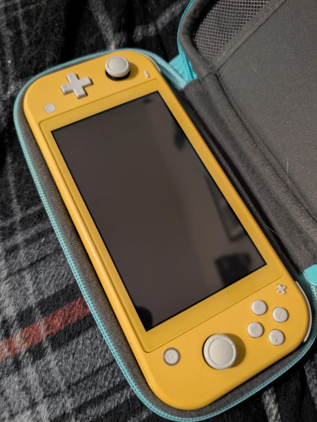 Nintendo Switch Lite Yellow with Animal Crossing Case - photo 2