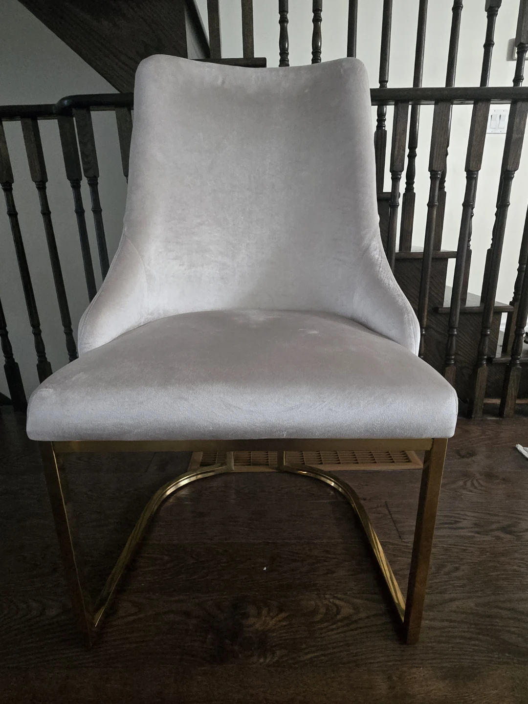 Set of 4 Velvet Dining Chairs with Gold Legs - photo 2