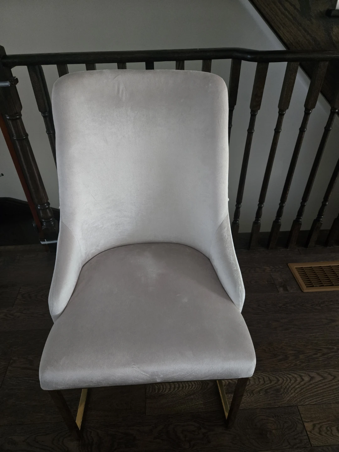 Set of 4 Velvet Dining Chairs with Gold Legs - photo 5