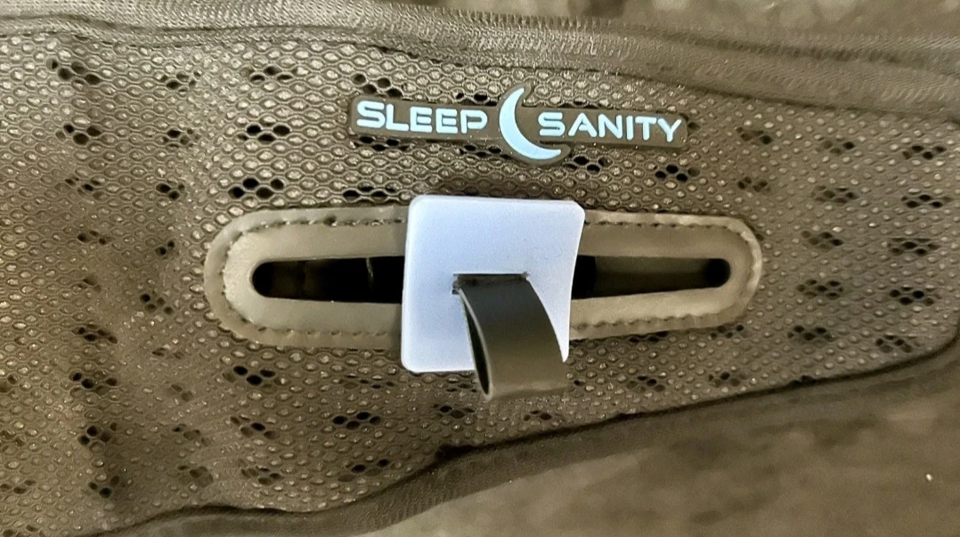 Sleep Sanity Mask with Travel Case and Accessories - photo 3