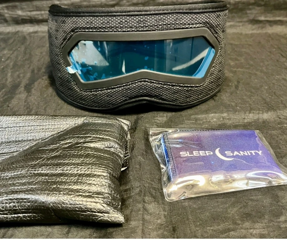 Sleep Sanity Mask with Travel Case and Accessories - photo 5