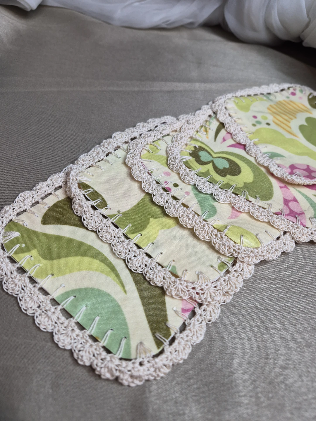 Vintage Handnade Funky Retro Crocheted Coasters - photo 2