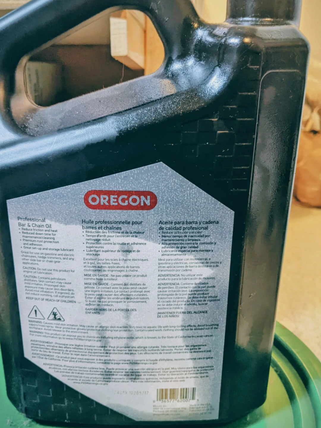 Kobalt 12 Amp Chainsaw & Chain Oil 1 Gal Can 🏆 - photo 3