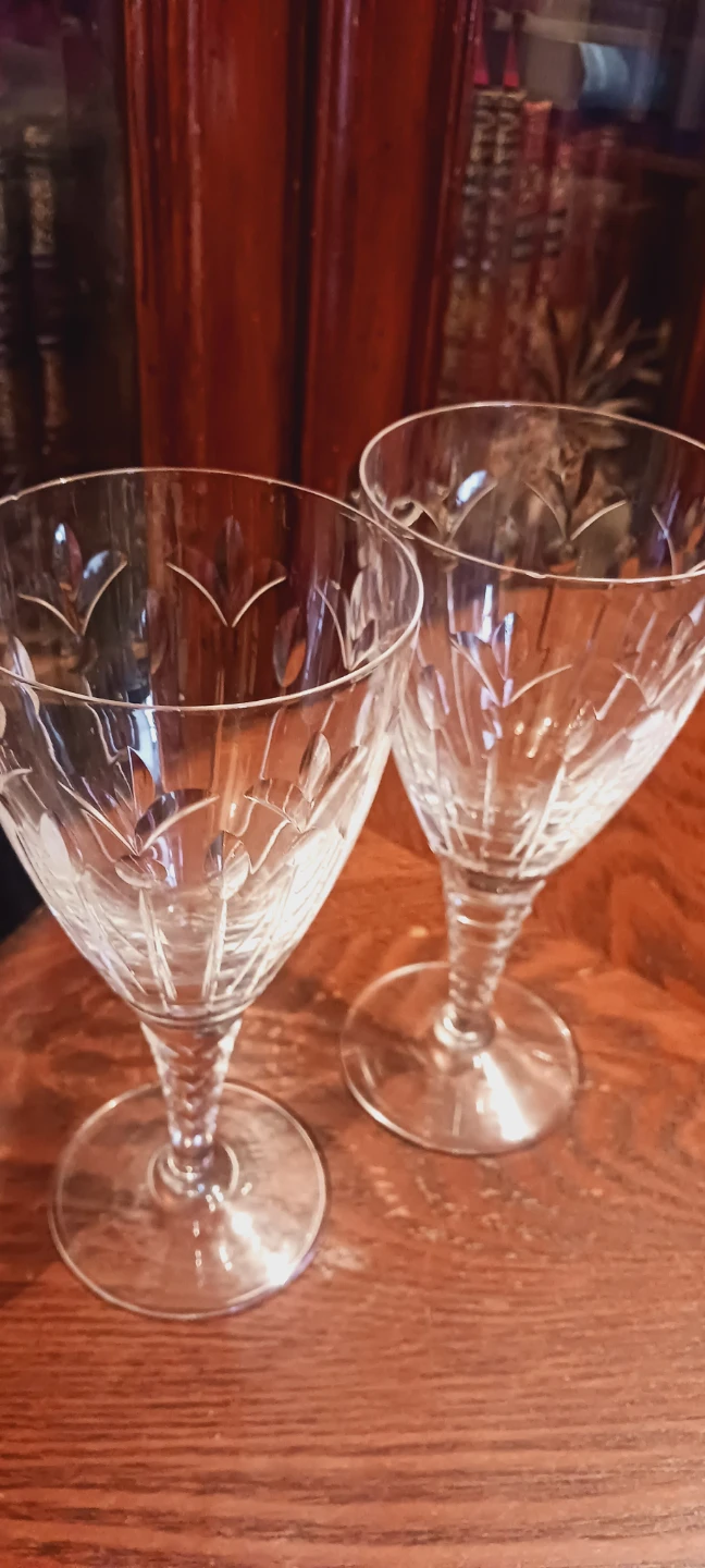 $5 EACH !! New !! Set of 2 Gorgeous Crystal Wine Goblets - photo 4