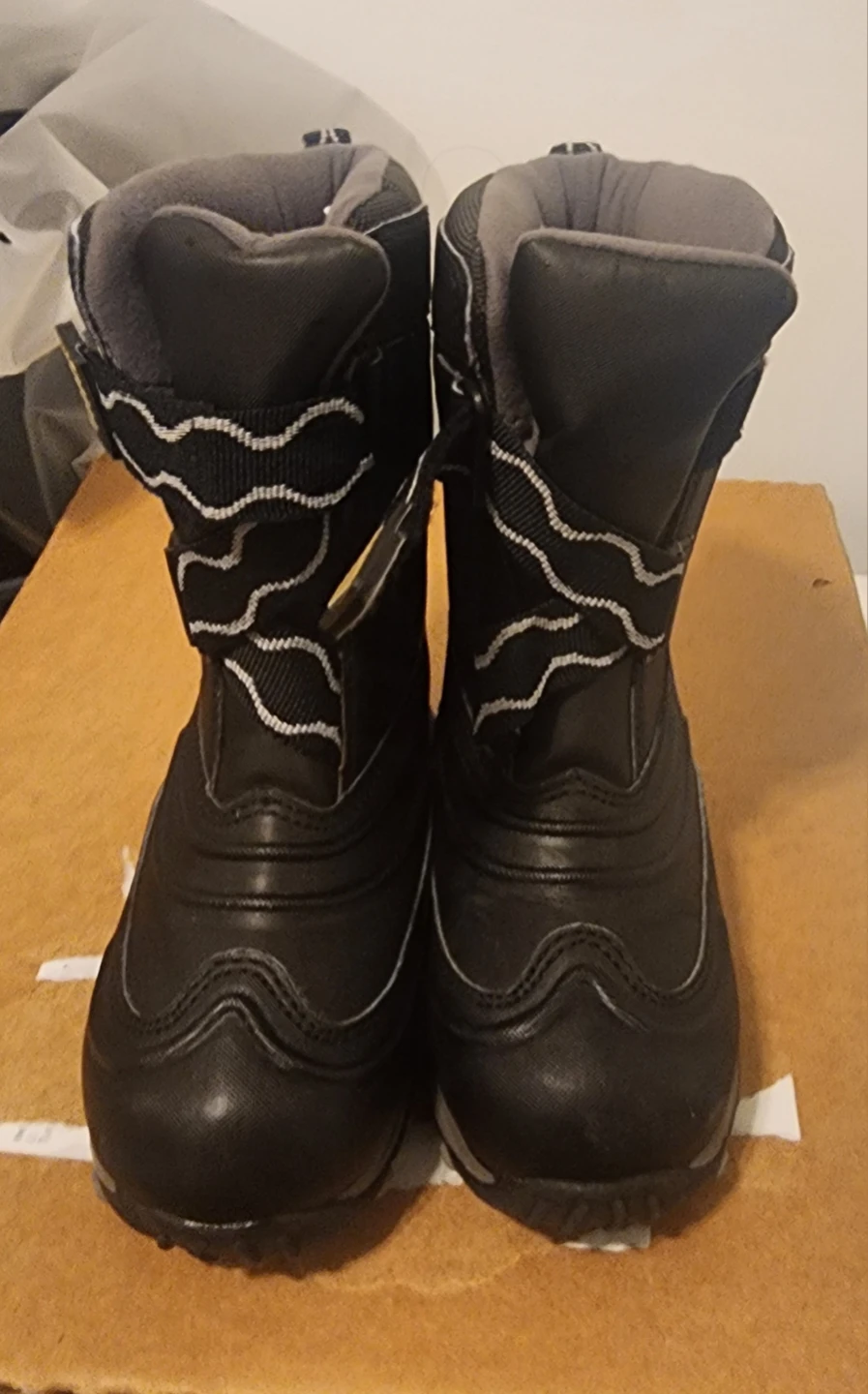 L.L.Bean Kids Winter Boots Size 11 Black - photo 5