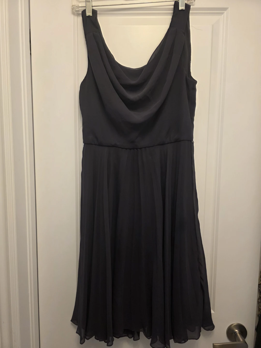 Satin Dresses M,L S - photo 3