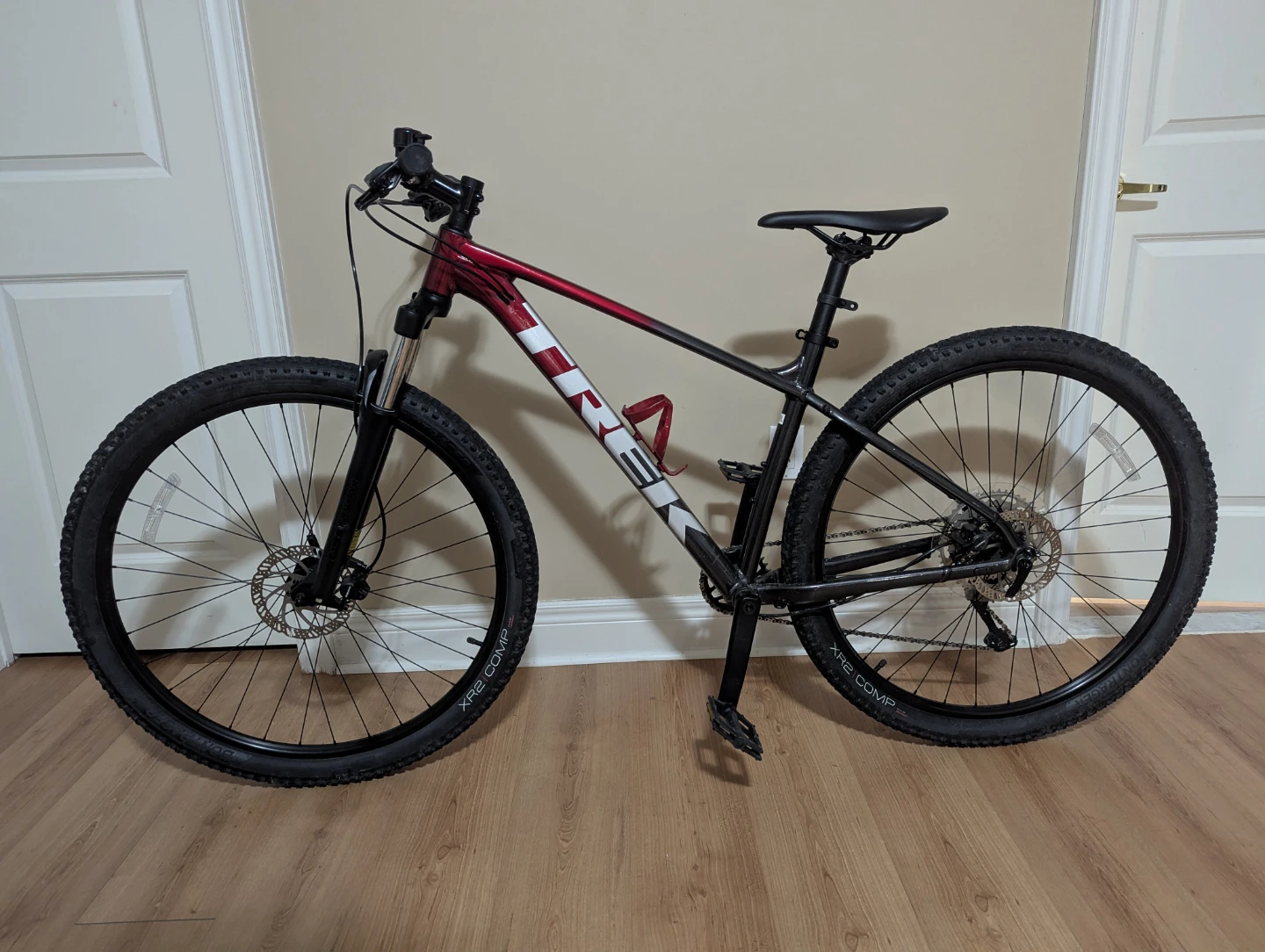 Trek Marlin 5 Mountain Bike - photo 4