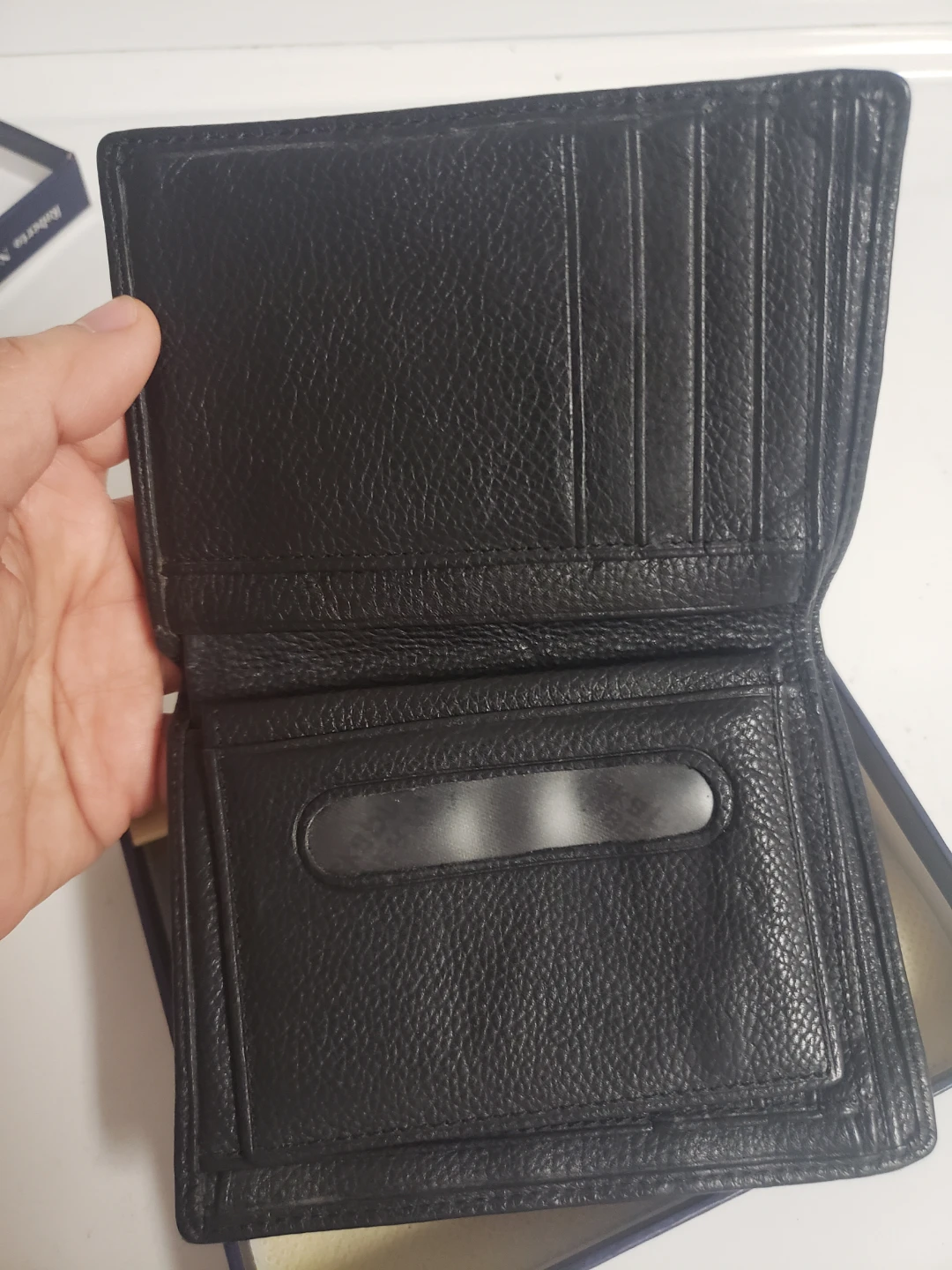 Brandnew Roberto Nekapma Black Leather Bifold Wallet - photo 2