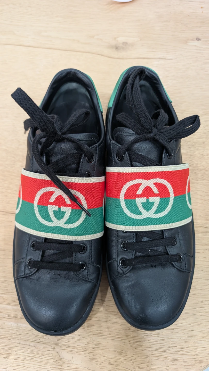Gucci Black Leather Sneakers with Red Green Stripe