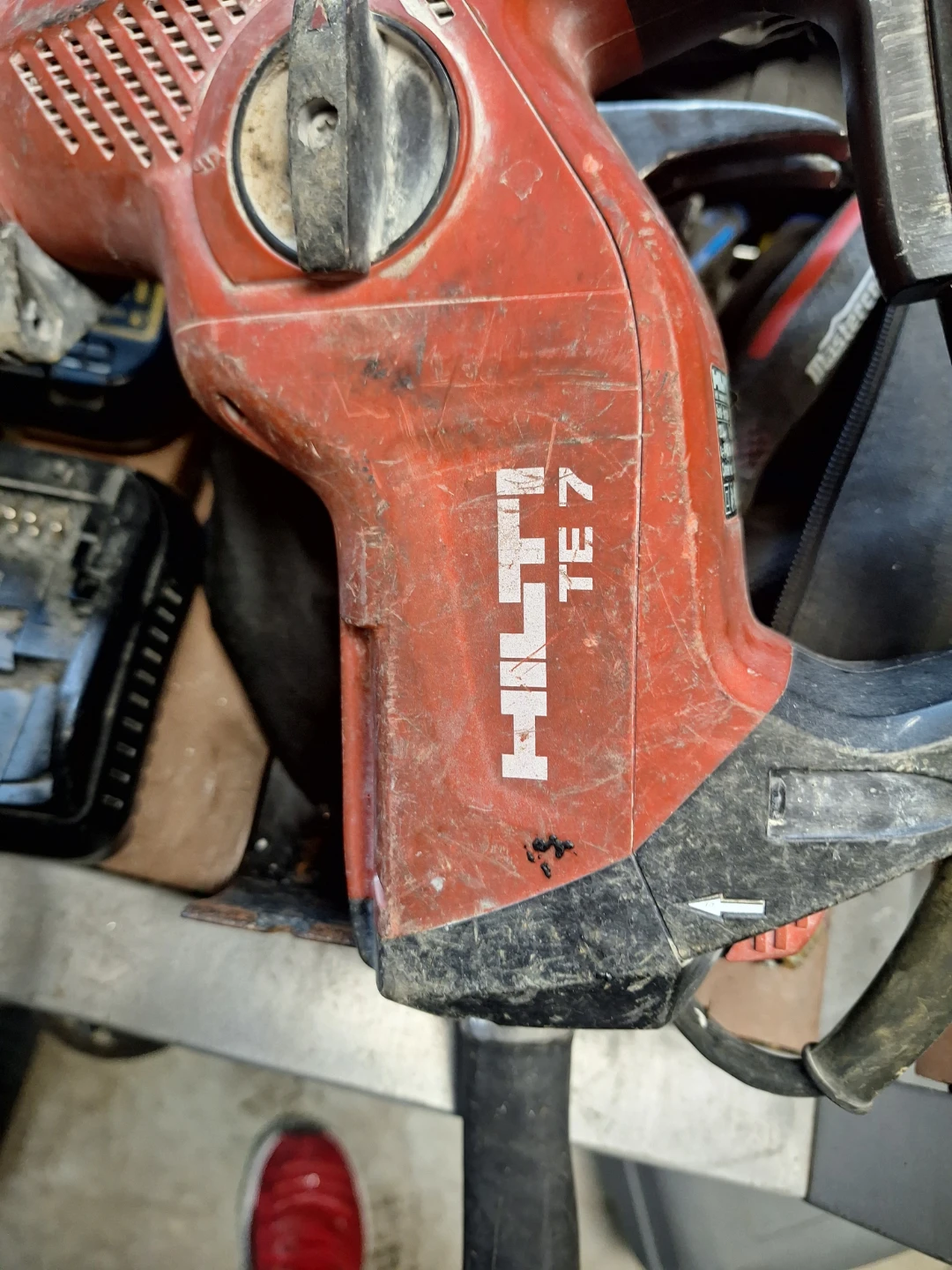 Hilti TE 7 Rotary Hammer Drill