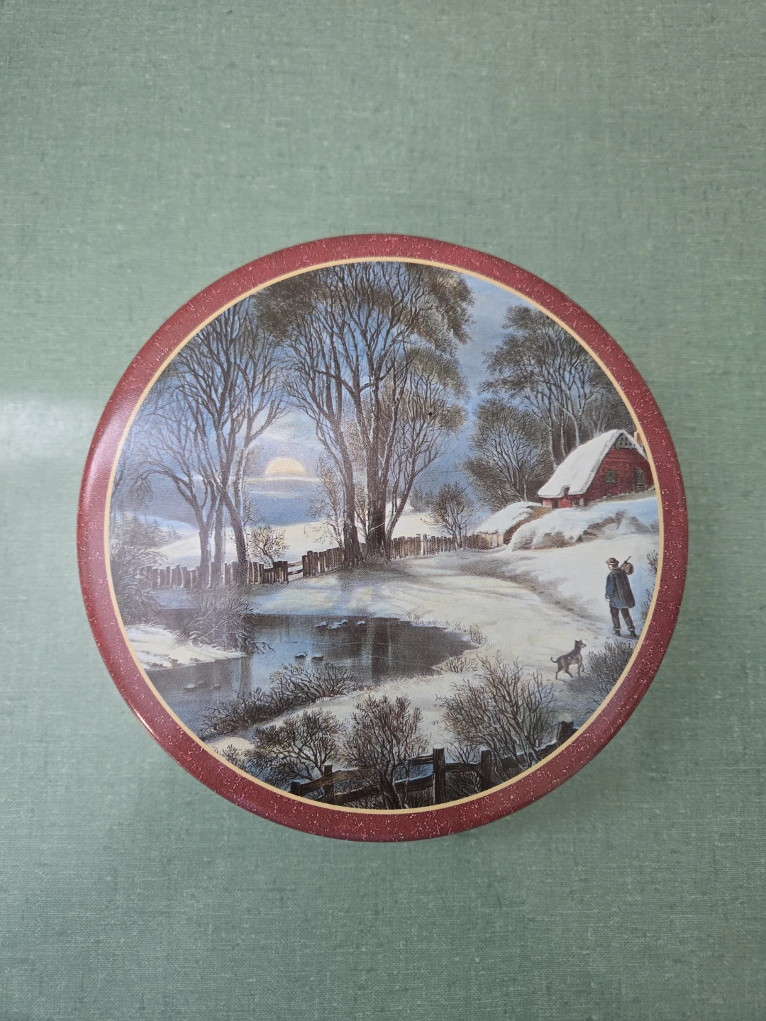 Tin of Buttons - photo 2